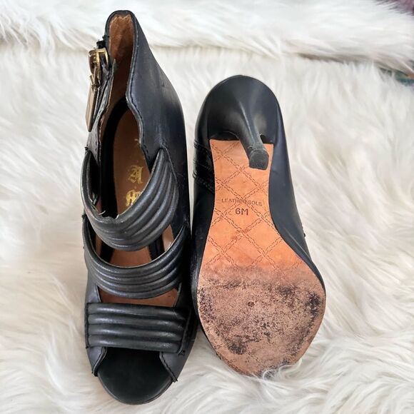 L.A.M.B heels - Picture 3 of 4